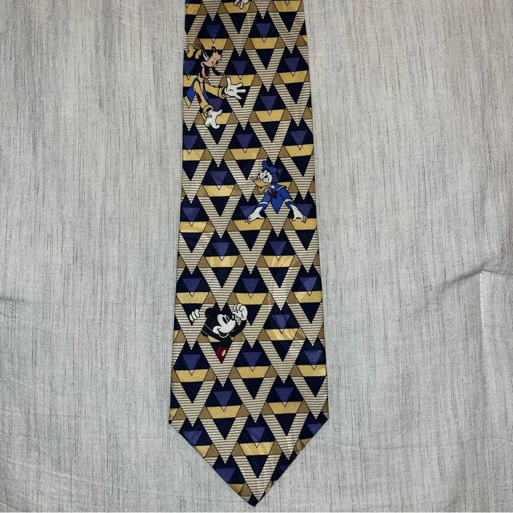 Walt Disney World  Geometric 100% Silk‎ Tie, OS